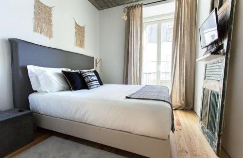 Chiado Apartment | Luxury T.M. Flat With a View
