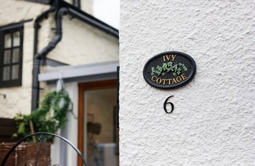 Ilsington Cottage | -Luxury Thatched Cottage- Dartmoor, Devon