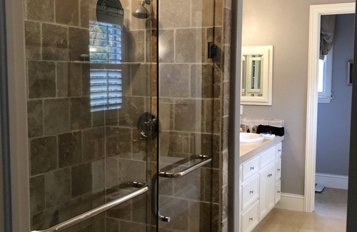 Tiburon House | Luxury Tiburon 4 bdrm. 3.5 bath home 10 miles to Golden Gate Bridge and SF city