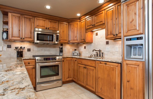 Steamboat Springs Condo | Luxury, Top-Floor, Ski-In/Ski-Out Condo w/Fireplace, Balcony & Shared Hot Tub