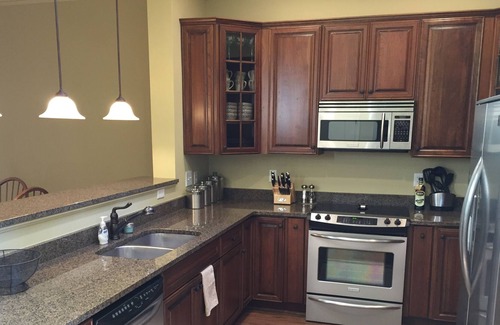 West Union House | Luxury Townhome on Lake Keowee at Stoneledge.