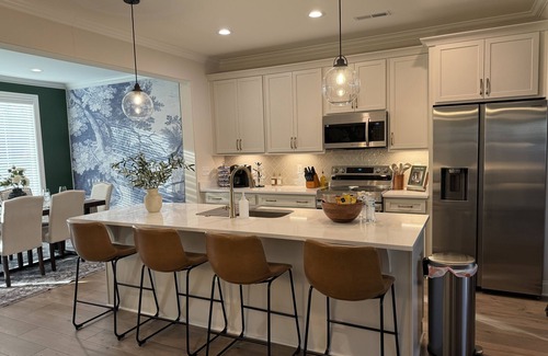 Murfreesboro House | Luxury Townhome w/pool and shuffleboard. 30 min to Nashville!