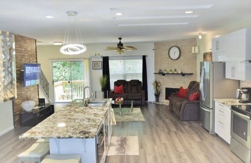 Lawrenceville House | Luxury Townhouse , Boasting Moder interior design