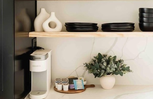 Canyon Lake Cabin | Luxury Treehouse 10mins to Lake, River &Wimberley!