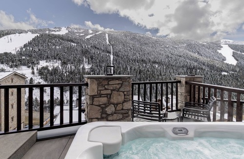 Soldeu Apartment | Luxury Treeline Residence with Hot Tub