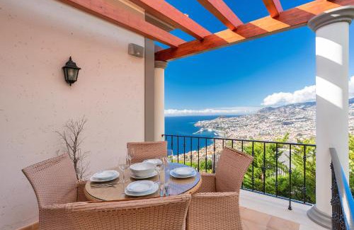 Sao Goncalo Apartment | Luxury two bedroom Palheiro Village by HR Madeira