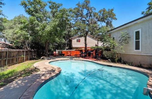 North San Antonio - SAT Villa | Luxury vacation house with Private Pool & Jaccuzi Close to SeaWorld Alamo and River Walk