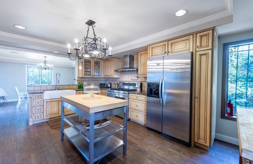 Los Feliz Villa | Luxury Vacation Villa - family, swim, work, play & etc. NOW AVAILABLE MONTHLY