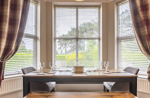 Llanrhychwyn Apartment | Luxury Valley Retreat - Trefriw EV Charge Point AVailable