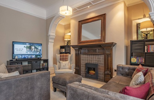 Llanrhychwyn Apartment | Luxury Valley Retreat - Trefriw EV Charge Point AVailable