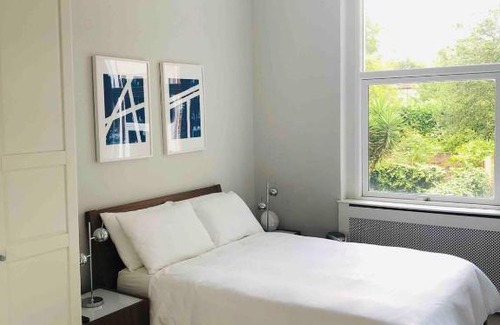 Larkhall Apartment | Luxury Victorian 2 Bedroom Apartment Near Tube