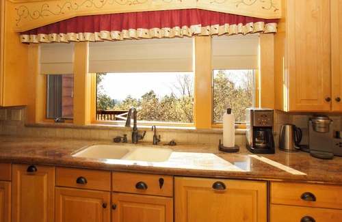 Upper Moonridge Cabin | Luxury View Lodge