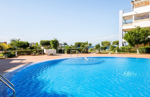 Los Cristianos Villa | Luxury Villa 200 mt from Ocean Mountain View Ocean View from the Pool.