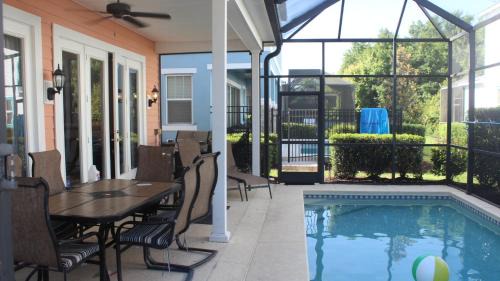 Reunion Villa | Luxury Villa 5 Bedrooms Minutes from Disney in the Reunion resort