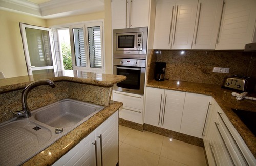 Sonnenland Villa | Luxury Villa 7-2, with all the amenities for a perfect vacation.