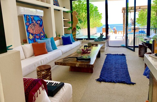 Hidalgo Condo | Luxury villa above cliffs of Pacific