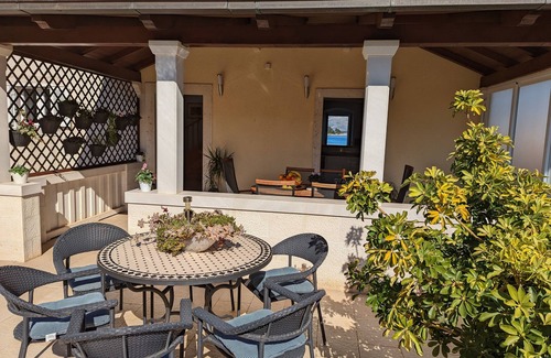 Lumbarda Villa | Luxury villa at the seafront Pina Lumbarda