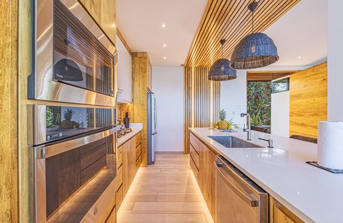 Hatillo House | Luxury Villa Elegante - Ocean View 4 Bedroom House