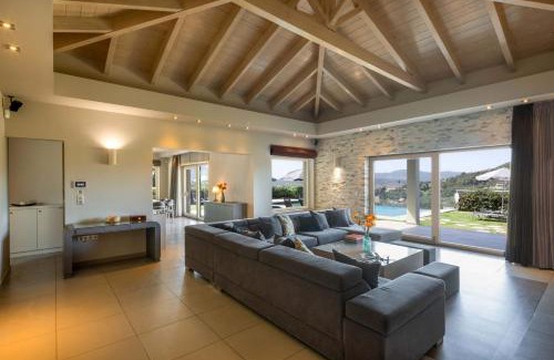 Kefalovriso Villa | Luxury Villa Helanes