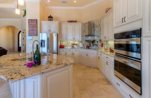 Eight Lakes House | Luxury villa in a prime location with an oversized pool and whirlpool