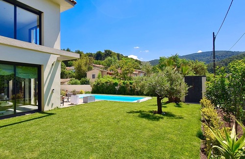 Gemenos Villa | Luxury Villa in Gemenos