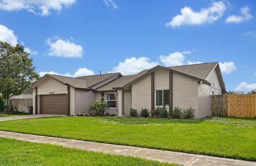 Orlando Villa | Luxury Villa in Orlando with Pool - 10 min Disney
