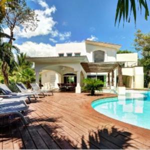 Playacar Fase II Villa | Luxury Villa in Playacar