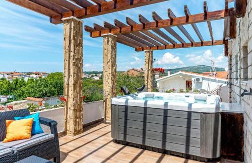 Rogoznica Villa | Luxury Villa in Rogoznica with Pool