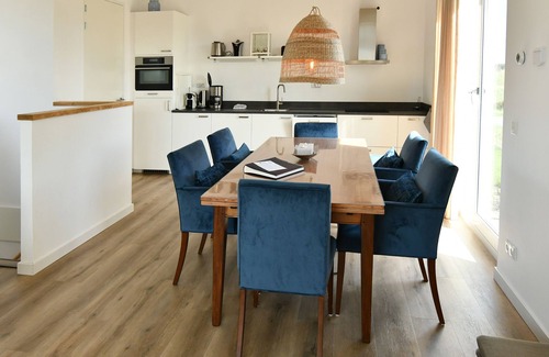 Kamperland Villa | Luxury Villa MaromaMistral Veerse Meer 4 Ebikes BBQ, EVcharge station