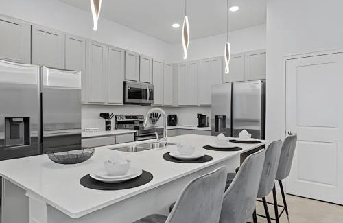 Florida Central Atlantic Coast Villa | Luxury Villa | Near Universal, game room PARADISO GRANDE resort