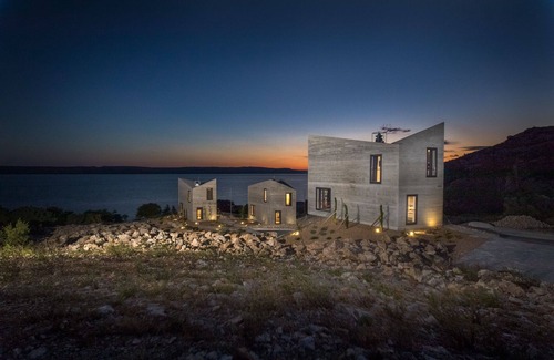 Lukovo Sugarje Villa | Luxury villa Salt - with private pool and beach