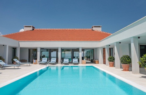 Supetar Villa | Luxury Villa Sol Levante with Pool