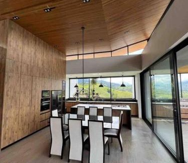 Pereira Villa | Luxury Villa Spectacular Views Sauna Jacuzzi BBQ
