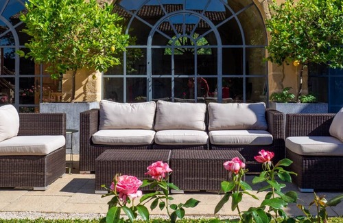 Montaren-et-Saint-Mediers Villa | Luxury Villa with Heated Pool, Yoga, Air-Conditioning, Uzes Provence
