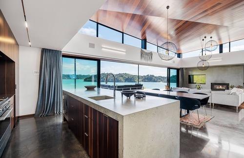 Taiharuru House | Luxury Villa with Pool at Whangarei Heads. Contemporary with BIG views!