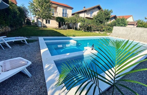 Blagaj Villa | Luxury Villa With Pool & Jacuzzy 8 Min from Mostar