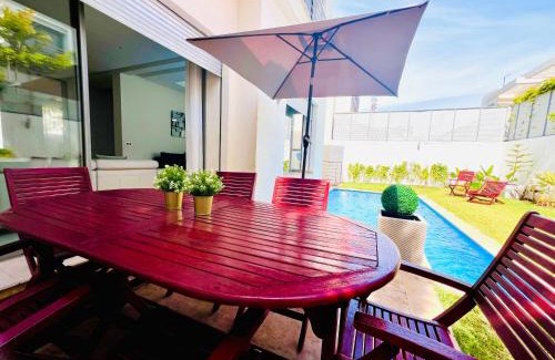 Tamariss Villa | luxury Villa with pool next to beach