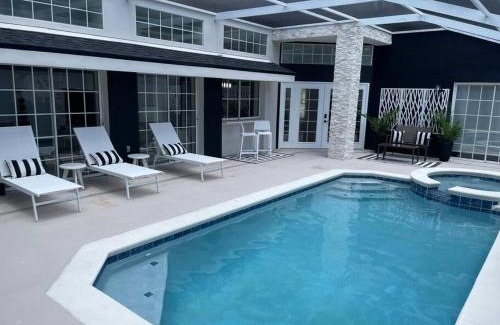 West Kissimmee Villa | Luxury Villa with Private Pool and Spa