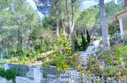 Gilet Villa | Luxury villa with swimming pool in the forest