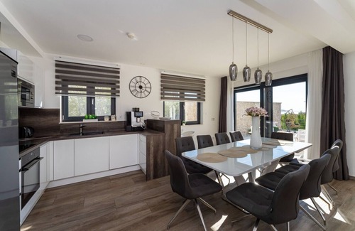 Rovanjska Villa | Luxury Villa Wonder heated pool 32 m2 family, sea view, bbq