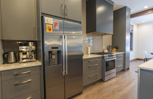 Sundance Estates House | Luxury Village Retreat - Steps from the Village