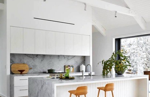 Flinders House | Luxury Villas Flinders Retreat (With Car Parking)