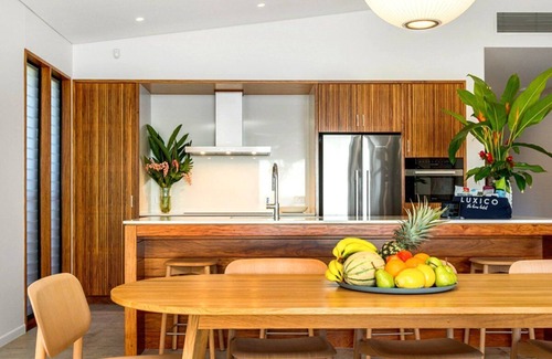 Flametree House | Luxury Villas Indigo (Heated Pool)