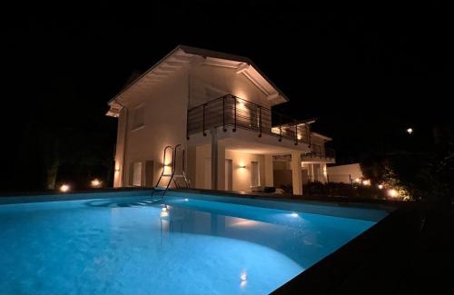 Padenghe sul Garda Villa | Luxury Villas Gardenia with Private Pool