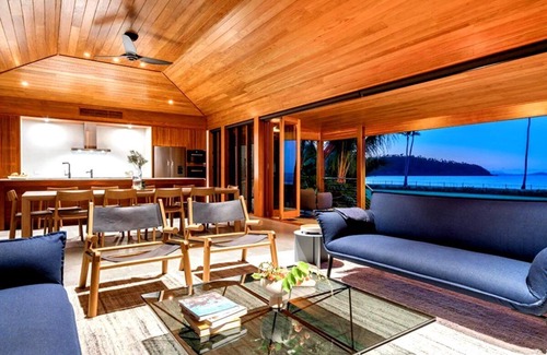 Flametree House | Luxury Villas Turquoise (Heated Pool)
