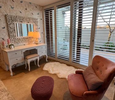 Eikenbosch House | Luxury Vineyard Suites