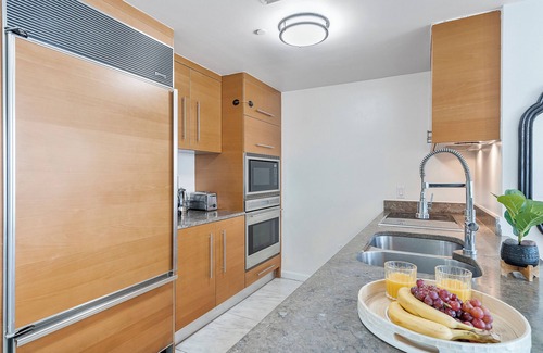 Downtown Miami Condo | Luxury Waterfront 2 Bdrs condo at Icon Brickell - W Hotel