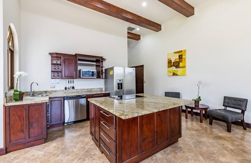 Punta Leona House | Luxury Waterfront Apartment