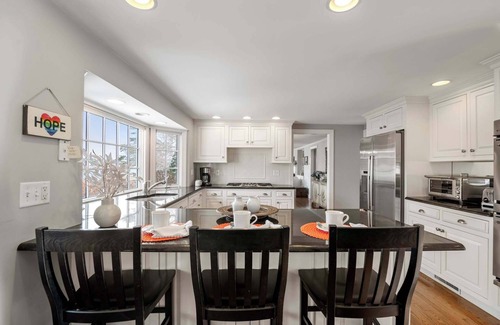 North Chatham House | Luxury Waterfront with Game Room!