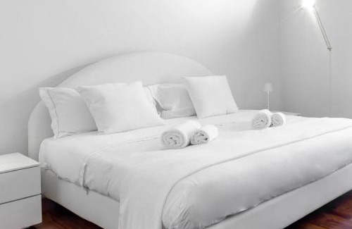 Salario Apartment | Luxury White
